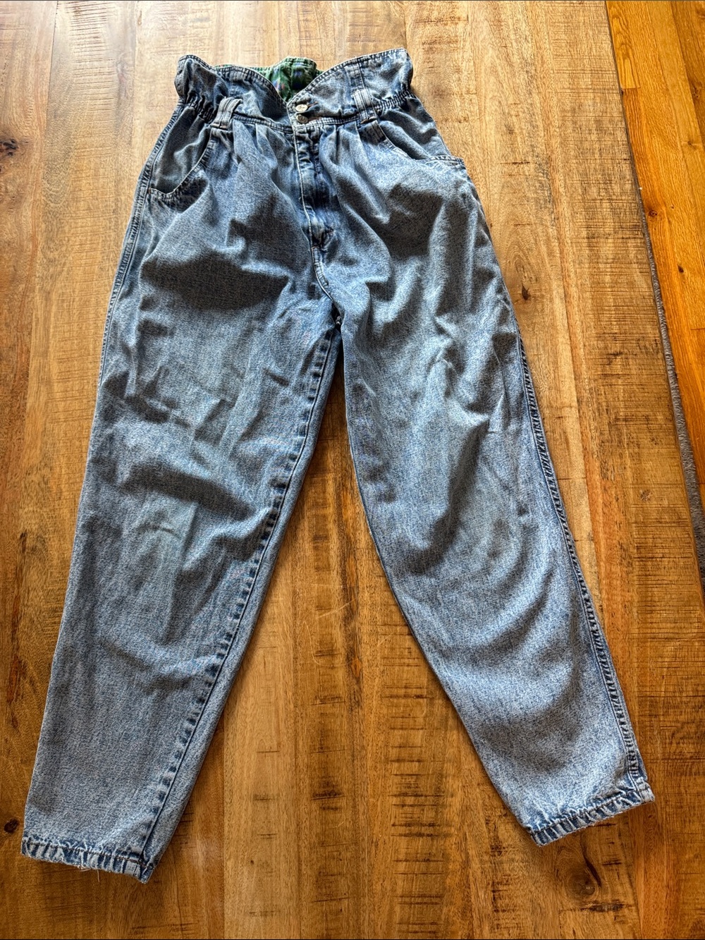 No problem Vintage High-Waist Light Wash Denim Paperbag Jeans EUC